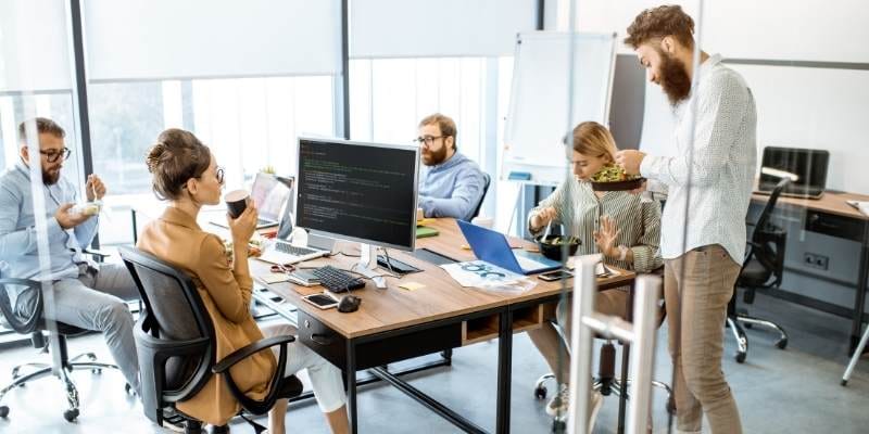 Kiedy woda dla pracowników biurowych
